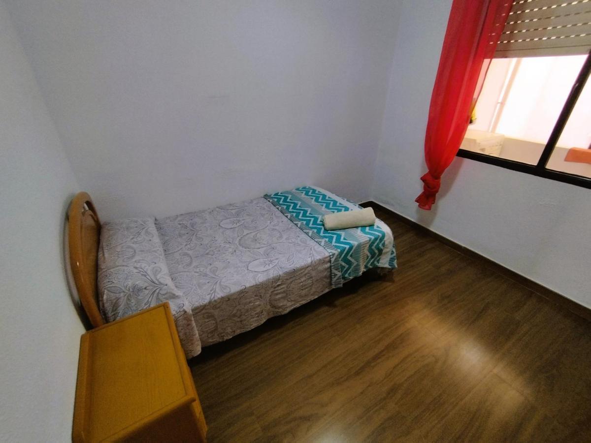 Sunny Flat With Huge Terrace! Close Downtown! لقنت المظهر الخارجي الصورة