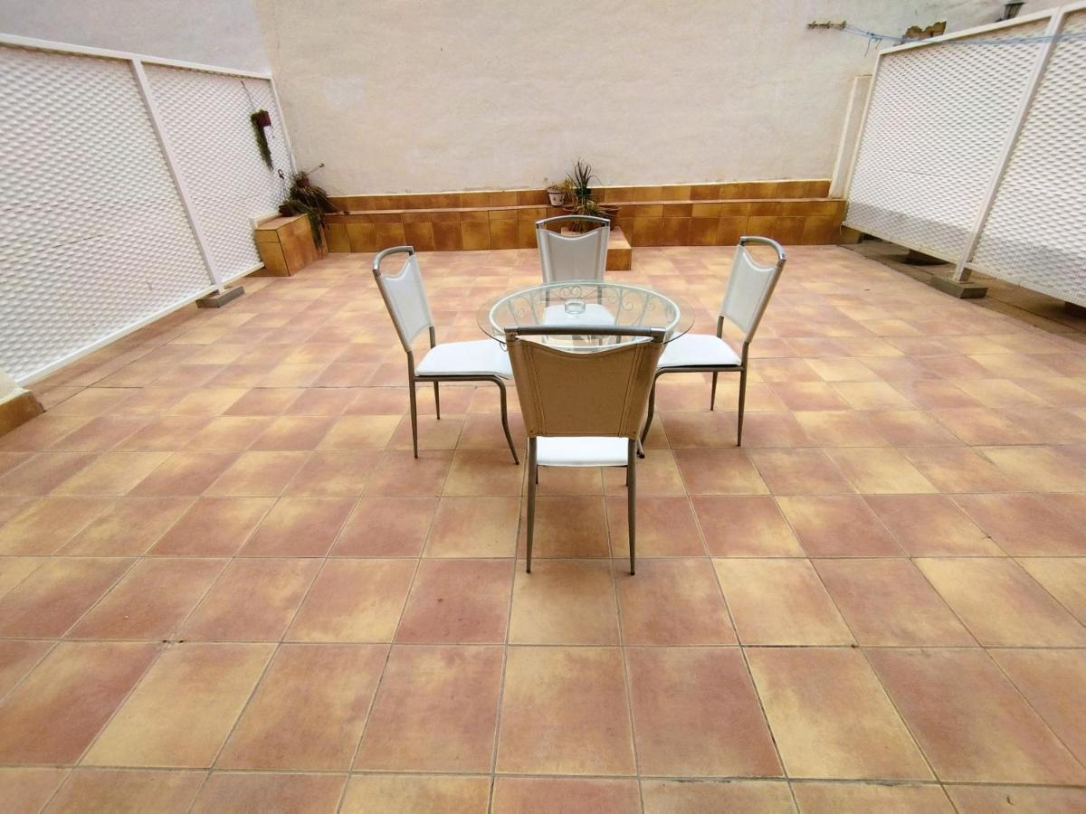 Sunny Flat With Huge Terrace! Close Downtown! لقنت المظهر الخارجي الصورة