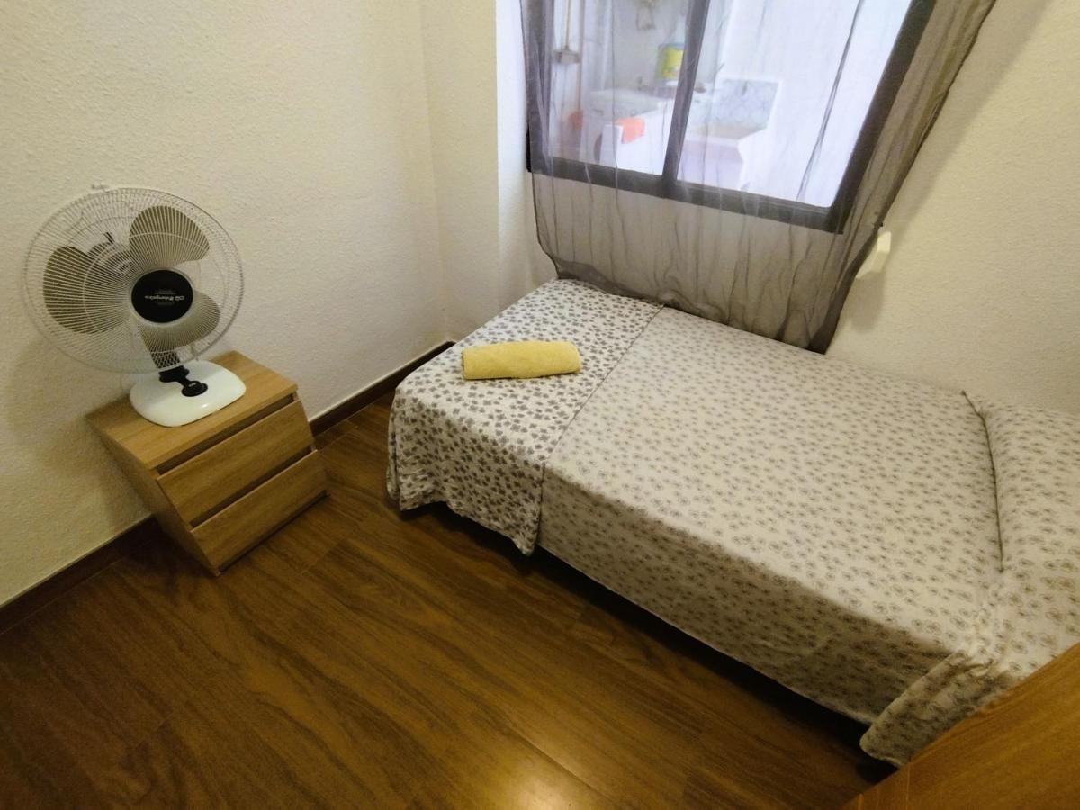 Sunny Flat With Huge Terrace! Close Downtown! لقنت المظهر الخارجي الصورة